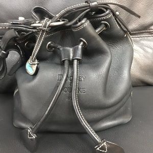 🖤Black Dooney & Bourke Bucket Bag🖤